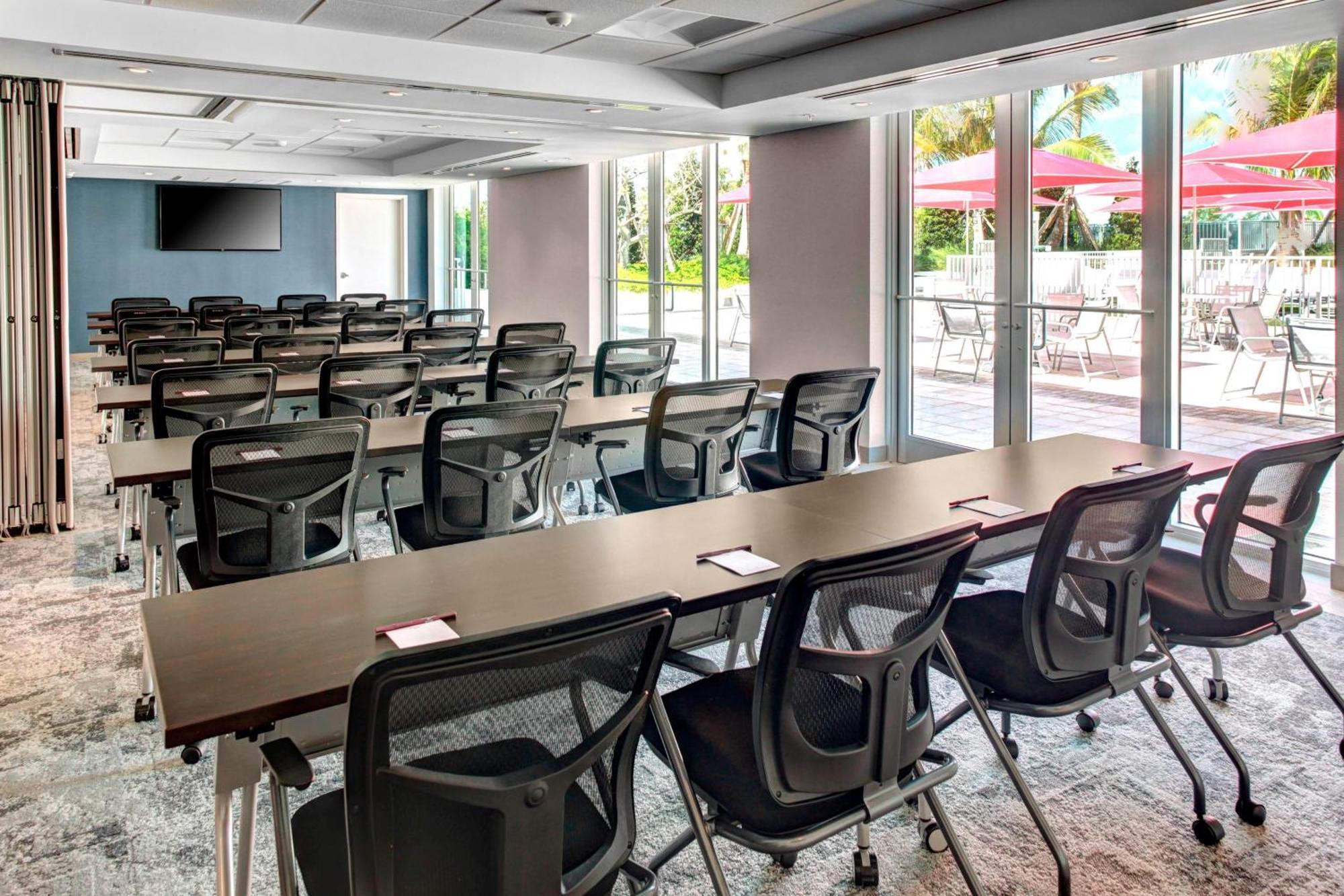 Residence Inn By Marriott Miami Beach Surfside Εξωτερικό φωτογραφία