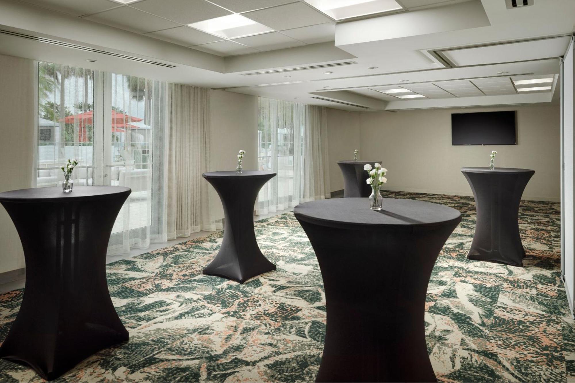 Residence Inn By Marriott Miami Beach Surfside Εξωτερικό φωτογραφία